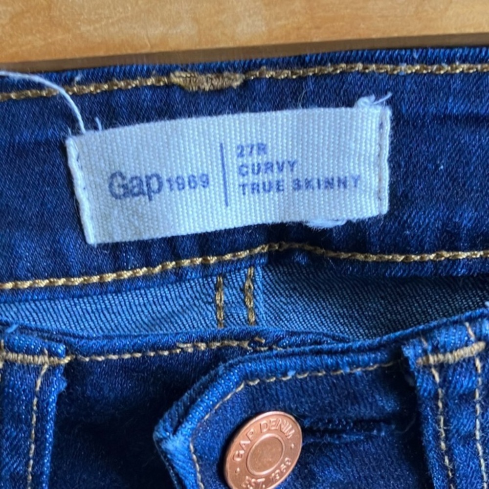 Gap Curvy True Skinny size 27 Regular Dark wash - Picture 6 of 6